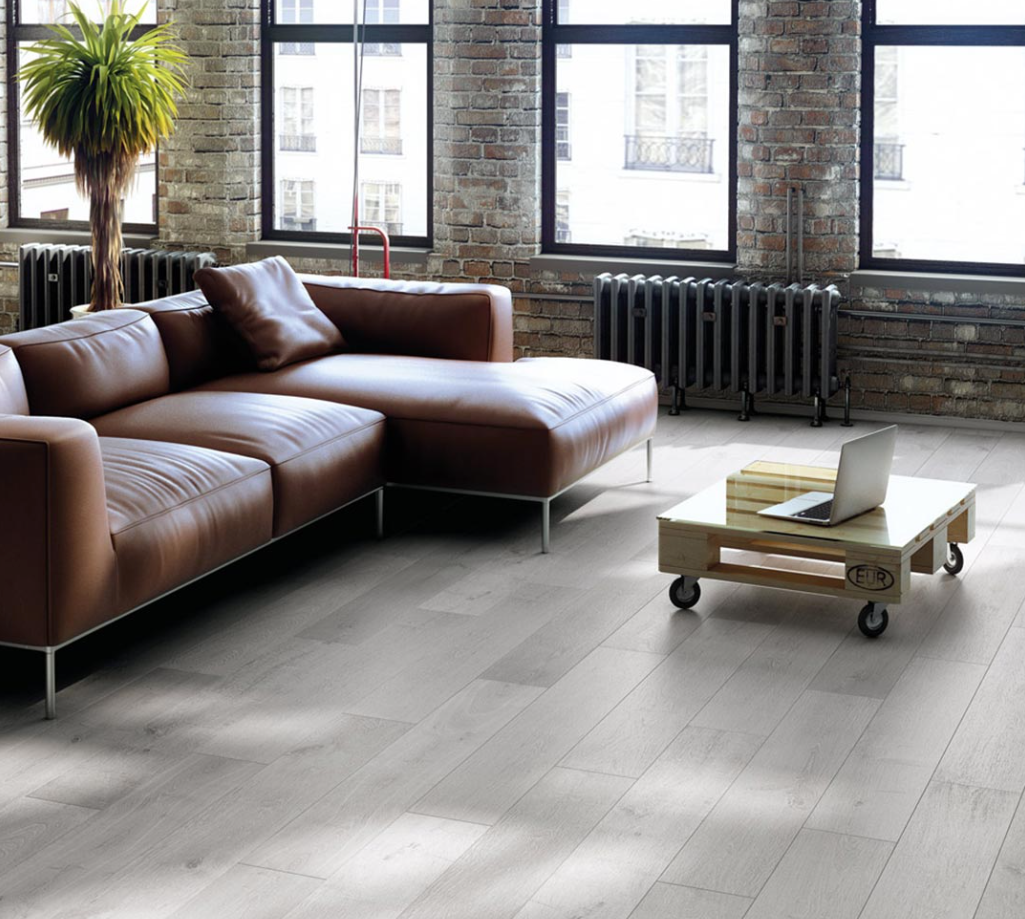 Bromo Oak